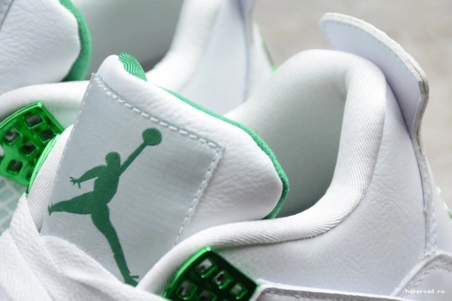 Green Pine CT8527-113 4 Air Jordan 0810